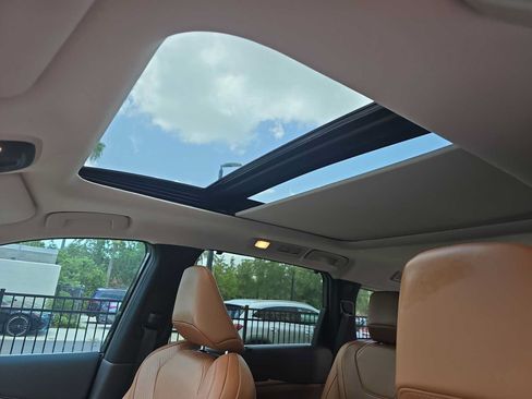 Used 2023 INFINITI QX60 Luxe w/ Cargo Package FWD image 26