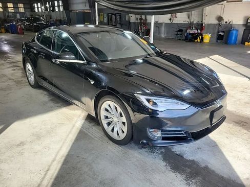 Used 2019 Tesla Model S 100D image 2