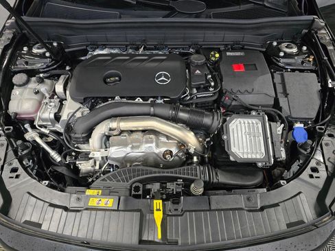 New 2026 Mercedes-Benz GLB 250 4MATIC image 10