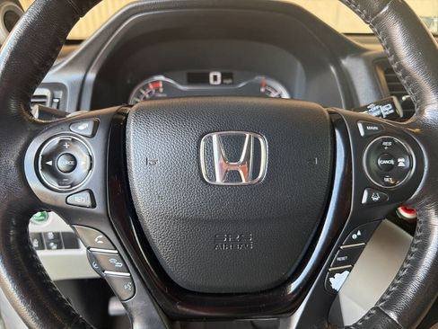 Used 2018 Honda Pilot Elite image 25