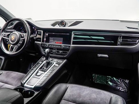 Used 2019 Porsche Macan image 16