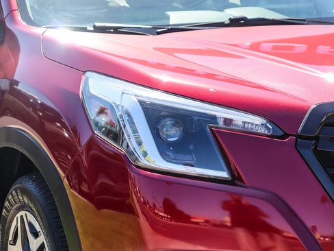 Used 2022 Subaru Forester Premium AWD/4WD image 4
