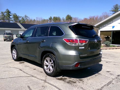 Used 2015 Toyota Highlander XLE image 3