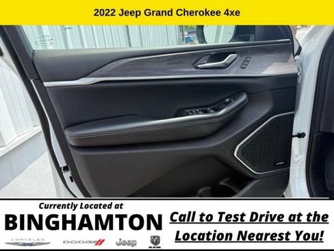 Used 2022 Jeep Grand Cherokee Limited 4xe w/ Luxury Tech Group II AWD/4WD image 8