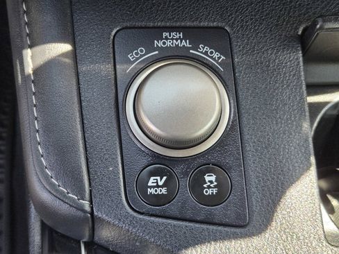 Used 2017 Lexus ES 300h w/ Navigation System Package FWD image 22