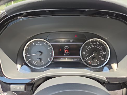 Used 2023 INFINITI QX60 Pure AWD/4WD image 11