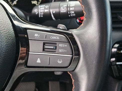 Used 2023 Honda Pilot Sport image 23