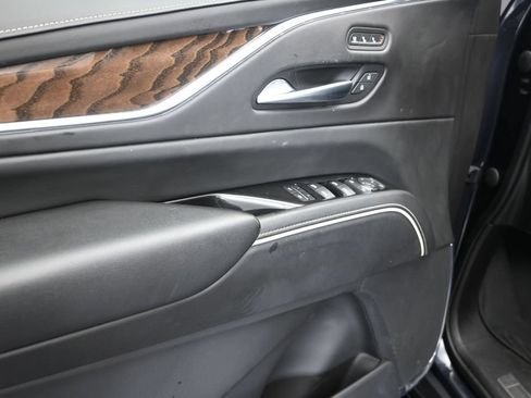Used 2023 Cadillac Escalade ESV Sport Platinum RWD image 11