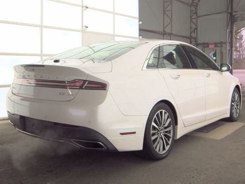 Used 2019 Lincoln MKZ Premiere AWD/4WD image 18