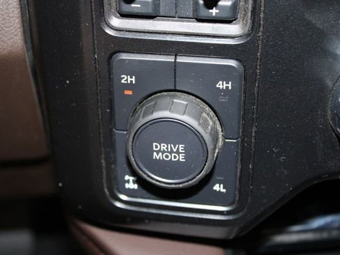 Used 2025 Ford F350 King Ranch w/ FX4 Off-Road Package AWD/4WD image 48
