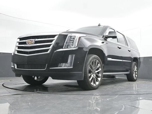 Used 2018 Cadillac Escalade ESV Premium Luxury AWD/4WD image 51