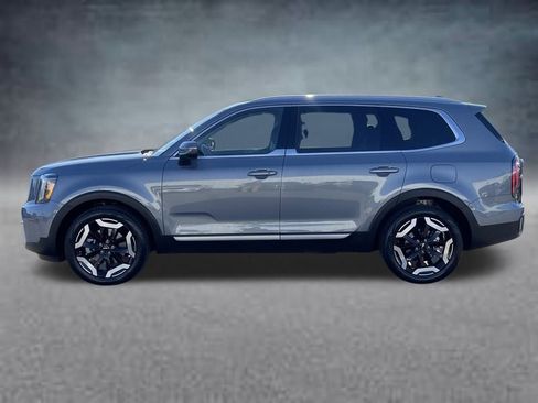 Used 2025 Kia Telluride EX image 2