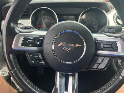Used 2020 Ford Mustang Premium RWD image 17