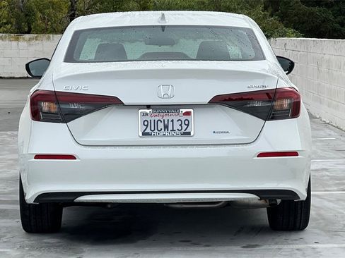 Certified 2025 Honda Civic Sport image 4