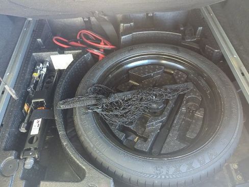 Used 2019 Cadillac XT5 Premium Luxury image 18