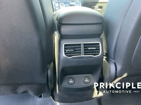 Used 2022 Hyundai Santa Fe SEL w/ Convenience + Premium Package image 28