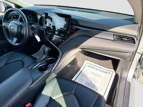 Used 2023 Toyota Camry SE image 13