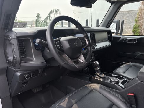 Used 2025 Ford Bronco Big Bend AWD/4WD image 4