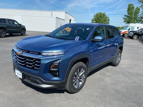 Used 2026 Chevrolet Equinox LT AWD/4WD image 1