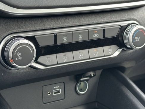 Certified 2025 Nissan Altima 2.5 S image 12