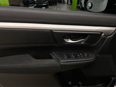 Used 2019 Honda CR-V LX image 25