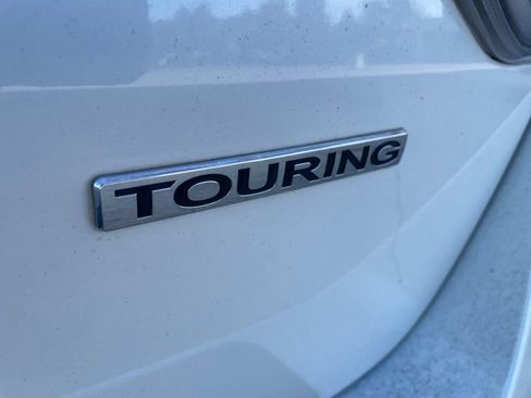 Used 2014 Honda Odyssey Touring image 9
