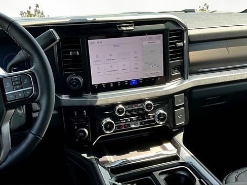 New 2026 Ford F250 Platinum image 7