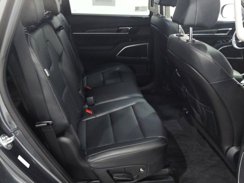 Used 2024 Kia Telluride EX X-Line AWD/4WD image 19