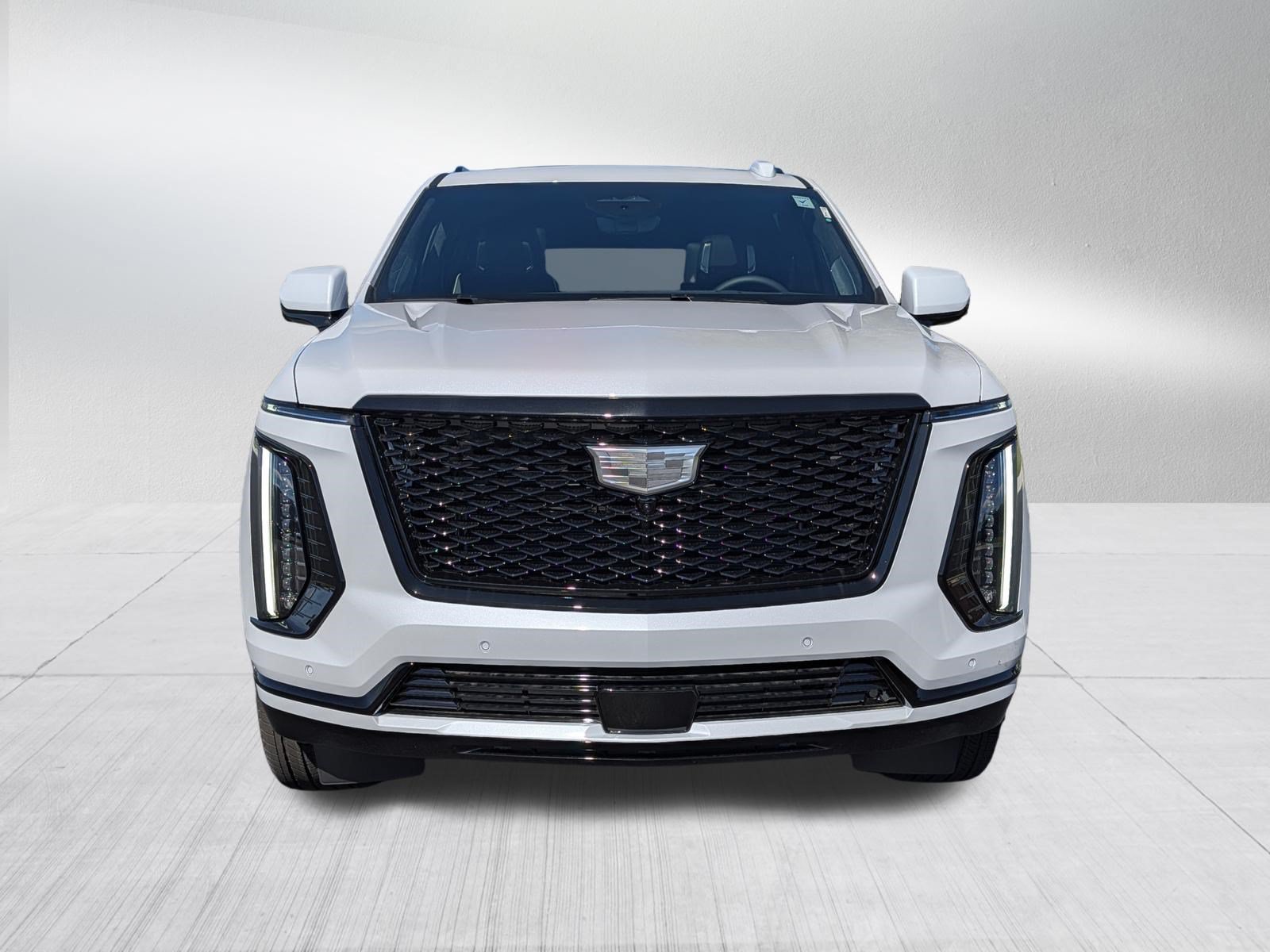 Used 2026 Cadillac Escalade ESV Platinum Sport w/ LPO, ONYX Package AWD/4WD image 2