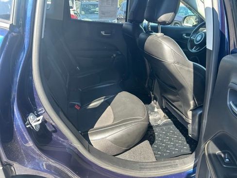 Used 2020 Jeep Compass Latitude AWD/4WD image 17