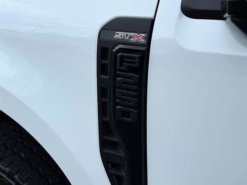 Used 2024 Ford F250 XL w/ STX Appearance Package AWD/4WD image 11