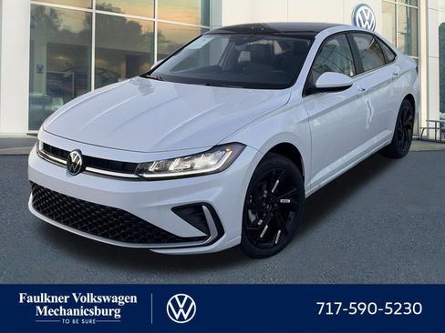 New 2026 Volkswagen Jetta SE image 1