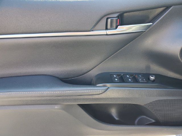 Certified 2019 Toyota Camry XSE FWD image 12
