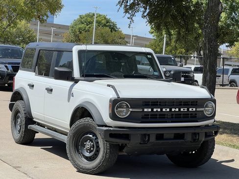 Used 2021 Ford Bronco Black Diamond AWD/4WD image 2