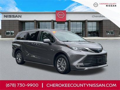 Used 2024 Toyota Sienna XLE