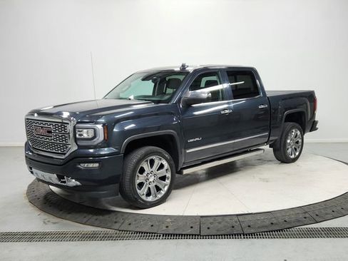 Used 2018 GMC Sierra 1500 Denali w/ Denali Ultimate Package image 3