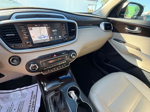 Used 2019 Kia Sorento EX w/ EX Touring Package image 24