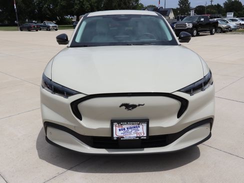 Used 2025 Ford Mustang Mach-E Premium AWD/4WD image 2
