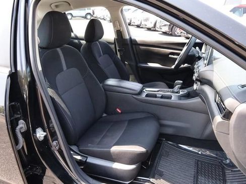 Certified 2024 Nissan Sentra SV FWD image 26