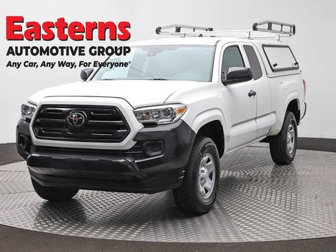 Used 2019 Toyota Tacoma SR RWD image 1