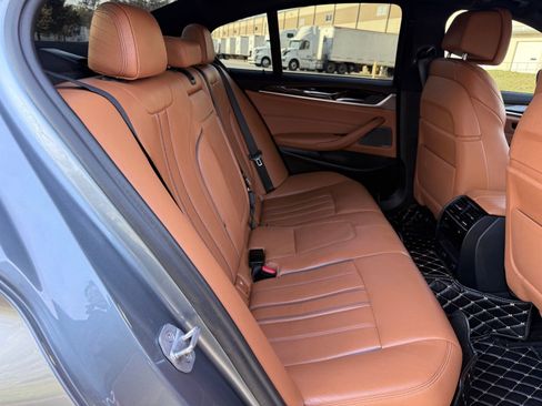 Used 2018 BMW M550i xDrive w/ Driving Assistance Package image 39