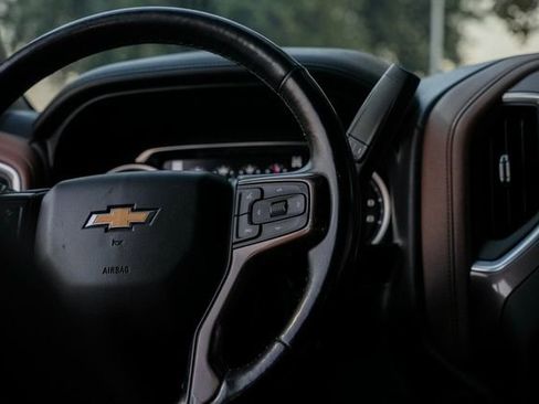 Used 2020 Chevrolet Silverado 2500 High Country w/ Z71 Off-Road Package image 47