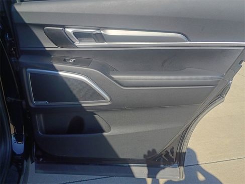 Used 2022 Kia Telluride S image 16