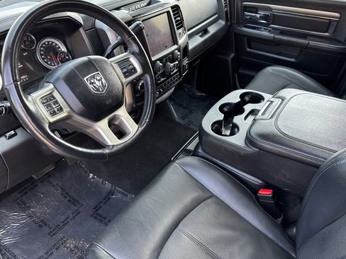 Used 2018 RAM 2500 Laramie w/ Sport Appearance Group AWD/4WD image 10