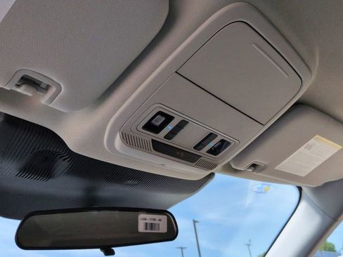 New 2026 Ford Explorer Active RWD image 21