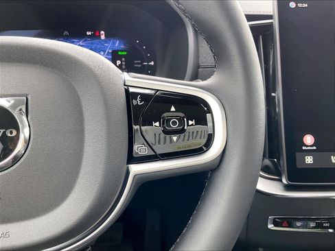 New 2026 Volvo XC90 T8 Ultra w/ Protection Package AWD/4WD image 18