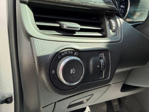 Used 2018 Buick Envision Premium AWD/4WD image 23