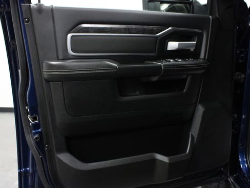 Used 2024 RAM 2500 Big Horn w/ Night Edition image 11