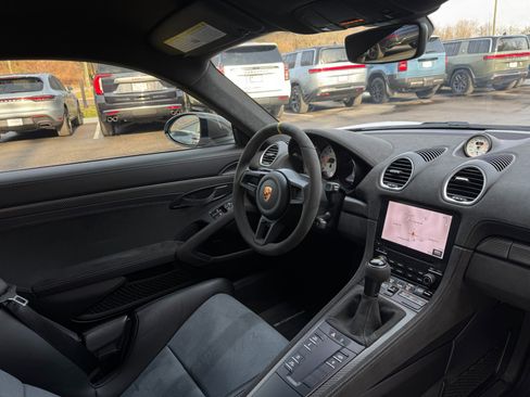 Used 2023 Porsche 718 Cayman GT4 RS image 24