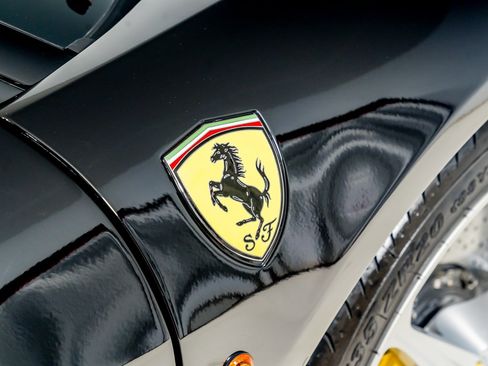 Used 2010 Ferrari 458 Italia Coupe RWD image 31